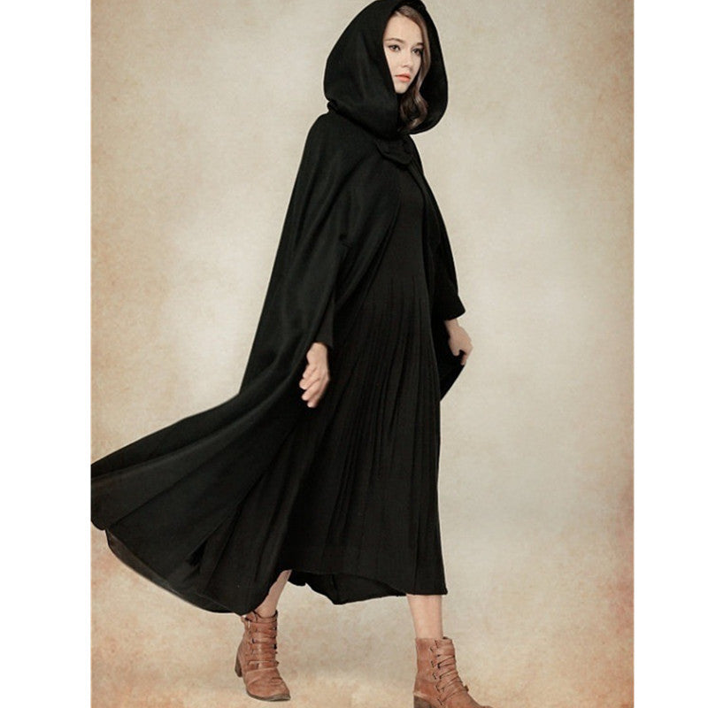 Damen eleganter Umhang mit Kapuze aus hochwertigem Stoff EB