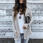 Damen Grobstrick-Cardigan mit aufgesetzten Taschen und lässigem Schnitt EB
