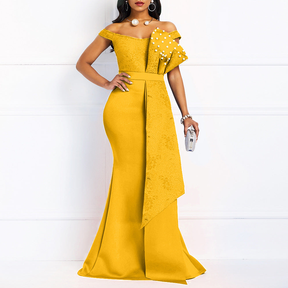 Damen Elegantes Abendkleid mit floralem Oberteil und schwingendem Saum EB