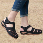 Ausgeschnittene Leder-Sandalen mit Knöchelriemen EB EB