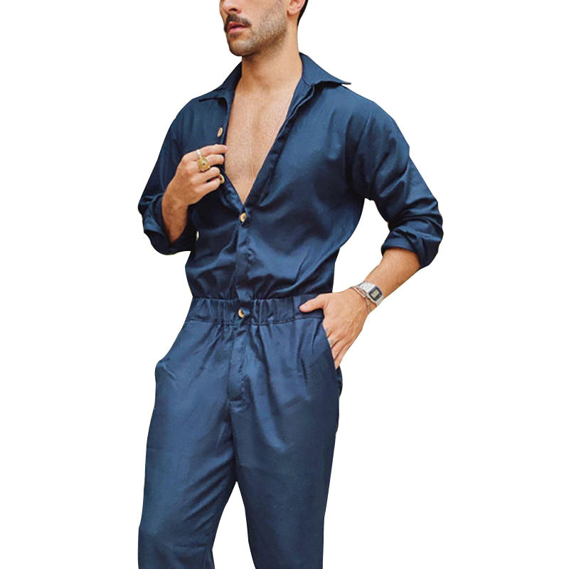 Herren-Jumpsuit mit Hemdkragen, elastischem Bund und schmal zulaufenden Beinen
