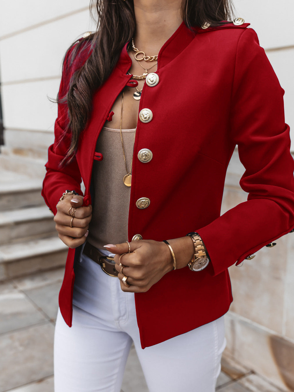 Damen elegante Blazerjacke mit goldenen Knöpfen und hochwertigen Details EB