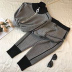 Damen modisches Strick-Loungewear-Set mit geometrischem Muster und elegantem Reißverschluss EB