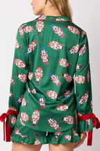 Weihnachts-Set mit bedrucktem Oberteil mit Schleife und Rüschen-Shorts