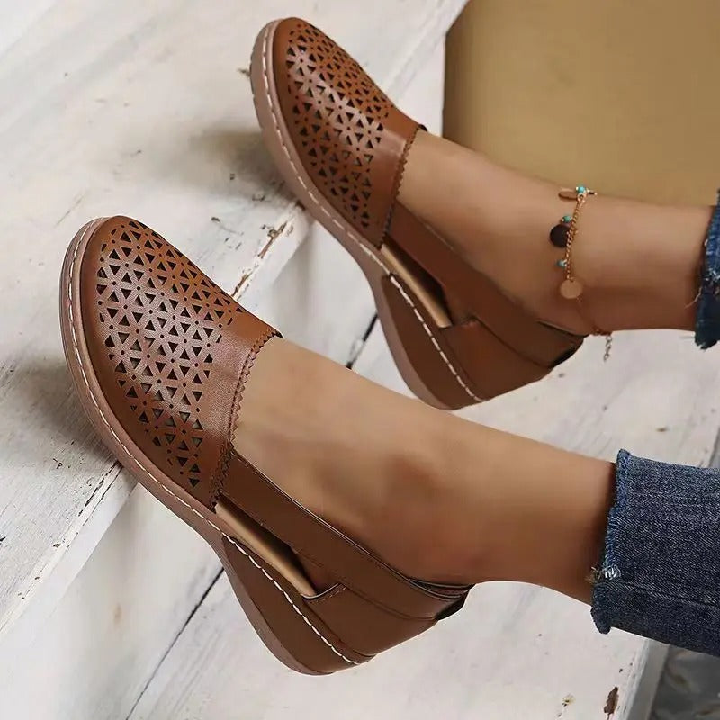 Smarte Slipper mit niedriger Ferse EB