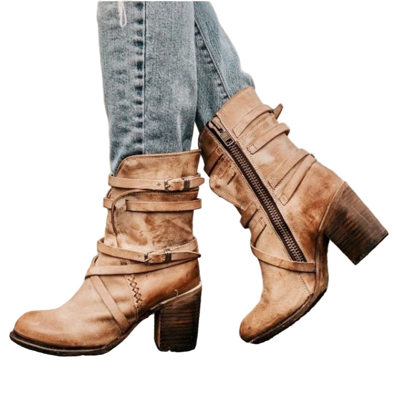 Damen Stiefeletten mit dickem Absatz und abgenutztem Detail EB