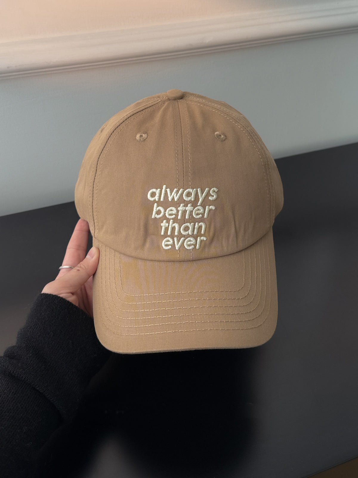 Bestickte Statement-Kappe