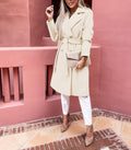 Damen Eleganter Trenchcoat mit tailliertem Schnitt und praktischen Taschen EB