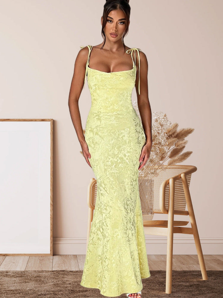 Damen Elegantes Langarm Abendkleid mit floralem Jacquard-Muster und zartem Rückenausschnitt EB