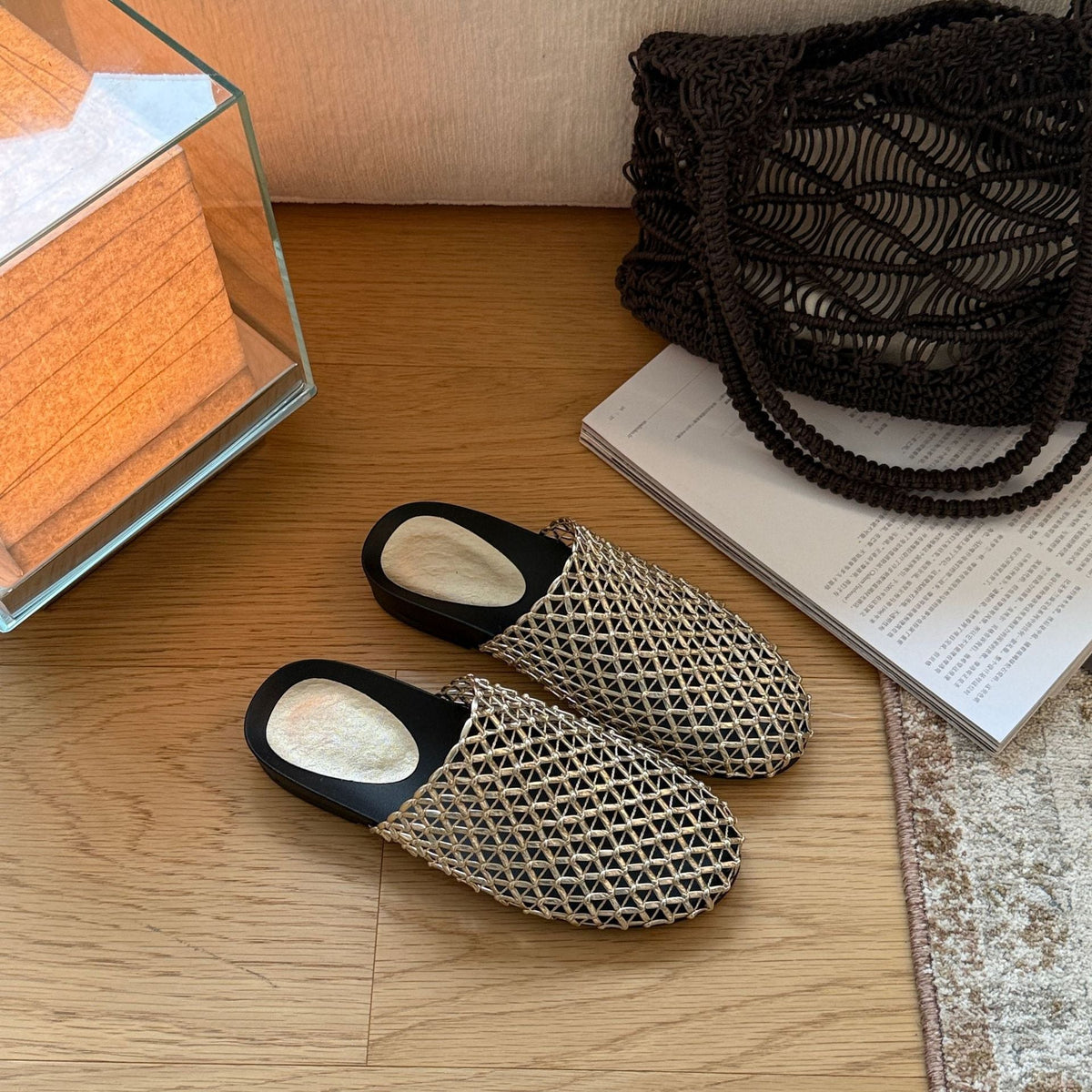 Damen Bequeme Clogs mit hochwertigem geflochtenem Design EB