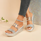 Damen Bequeme Mules mit dekorativer Flechtstruktur und elegantem Silberakzent EB