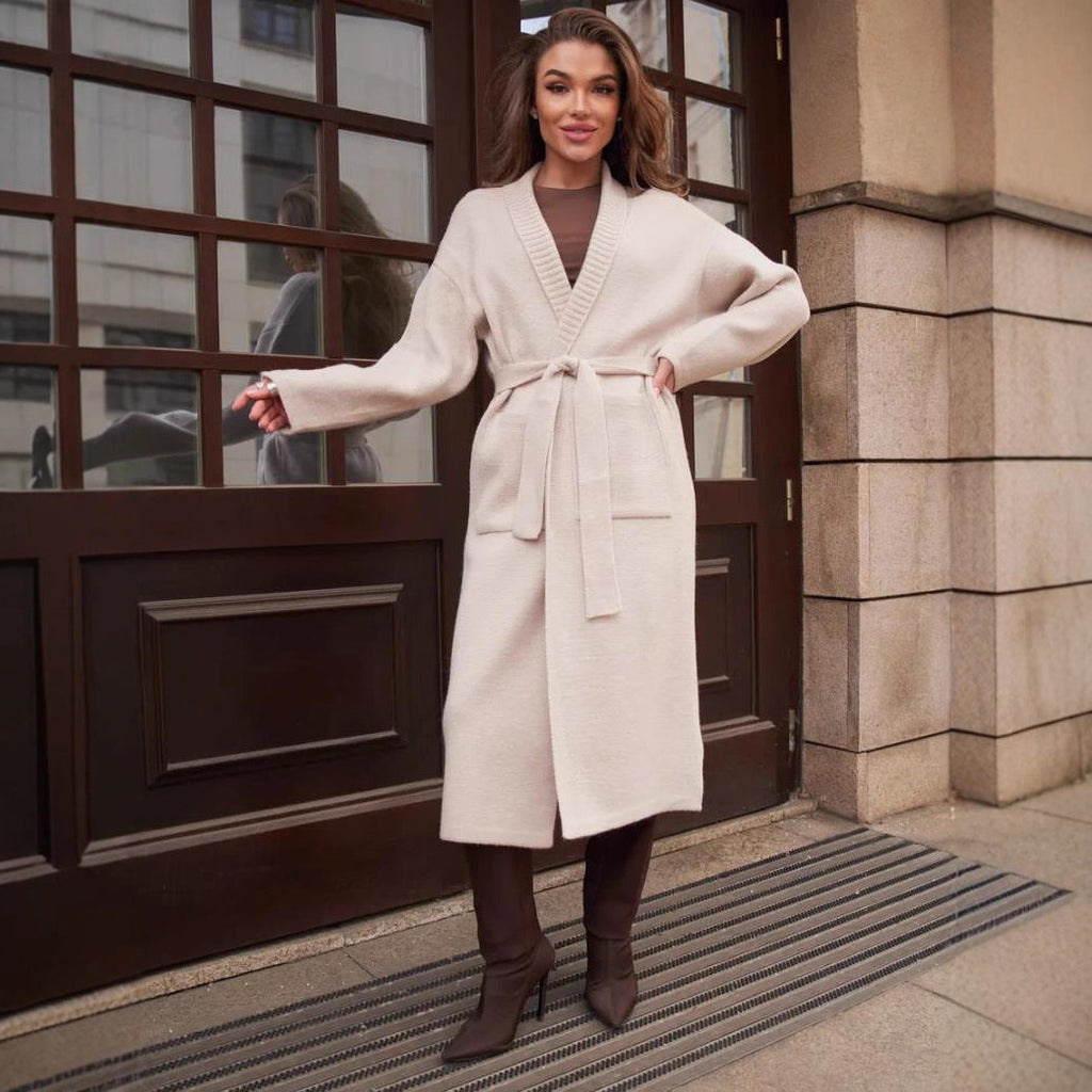 Damen Strickmantel mit Gürtel und praktischen Taschen EB