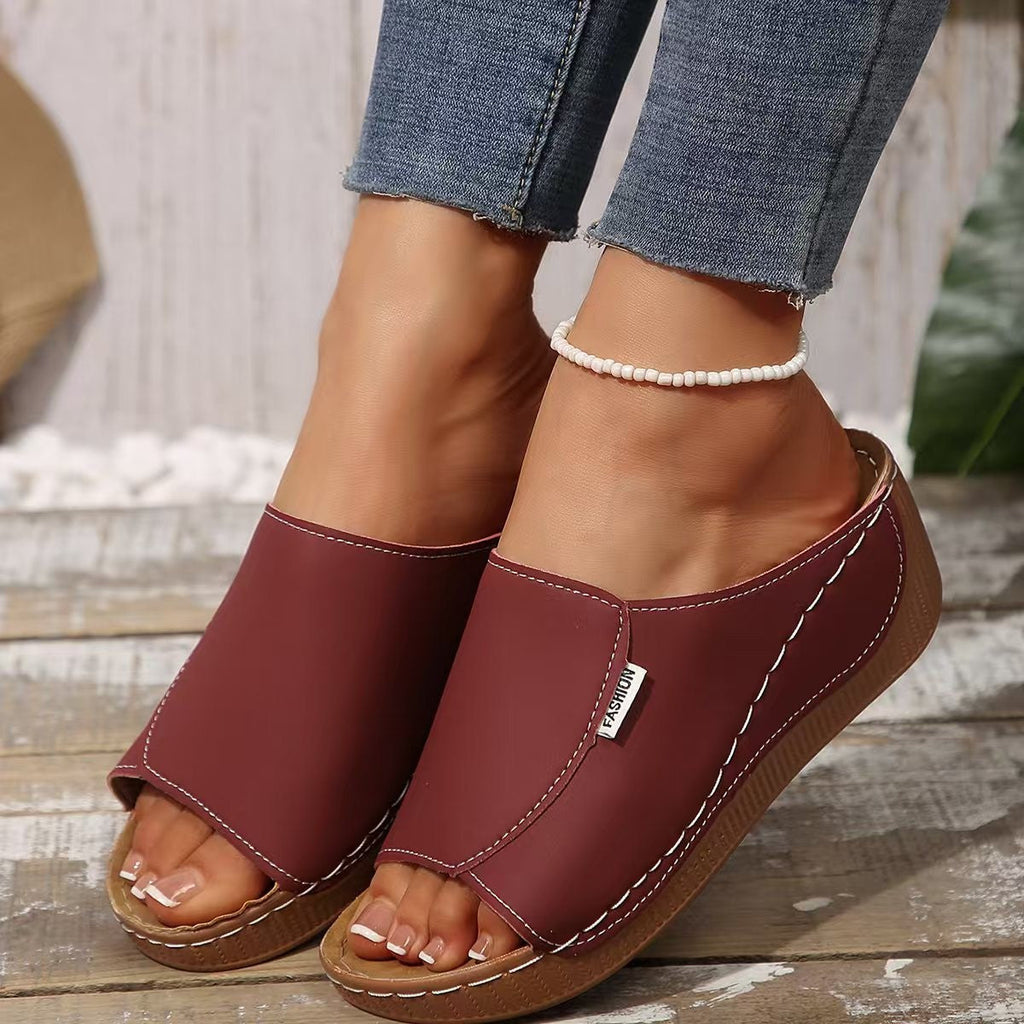 Damen bequeme Clogs mit ergonomischer Fußbett und modischem Riemendesign EB