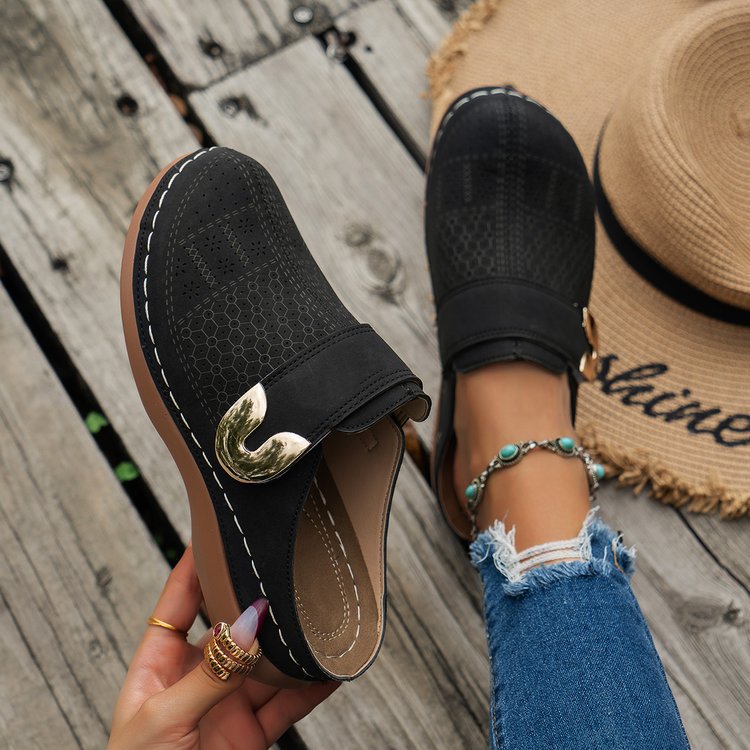 Damen bequeme Clogs mit atmungsaktiver Obermaterialstruktur und modischem Riemchen EB
