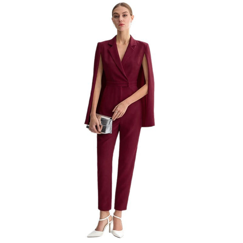 Eleganter Damen-Jumpsuit mit Cape-Detail