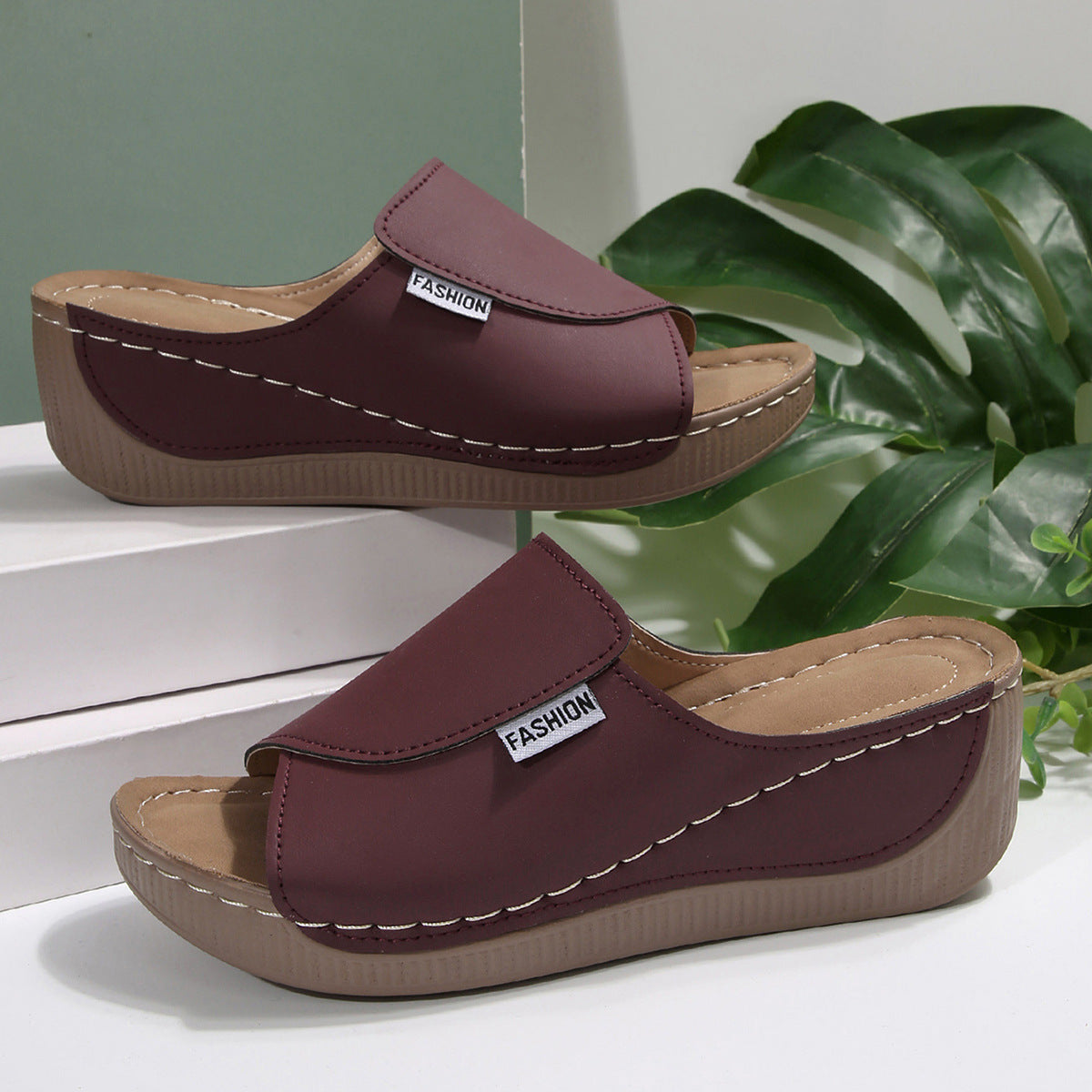 Damen bequeme Clogs mit modischem Riemendesign EB