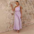 Damen Elegantes Maxikleid mit schrägem Ausschnitt und stilvollen Falten EB
