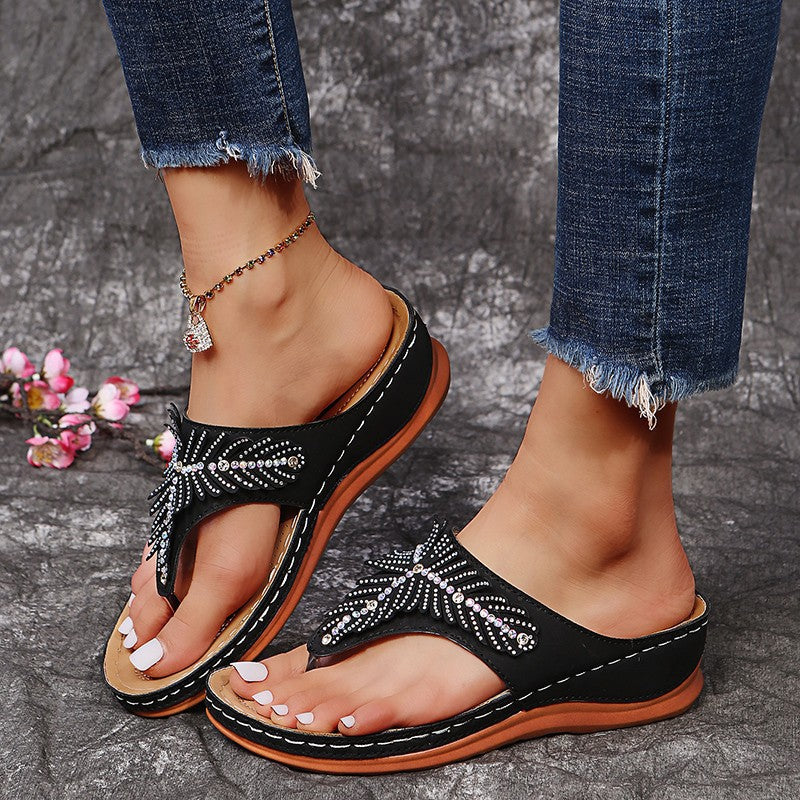 Damen Bequeme Schmuck-Sandalen mit Zehensteg EB