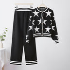 Damen modisches Strick-Loungewear-Set mit Sternenmuster und kontrastierenden Details EB