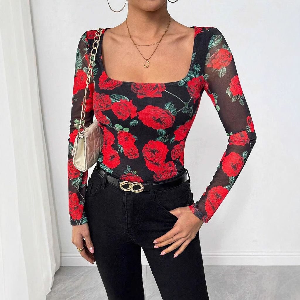 Damen nan figurnahes Stretchshirt mit quadratischem Ausschnitt, feiner Meshstruktur und großflächigem Rosenprint EB