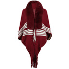 Damen eleganter Strickponcho mit kunstfellbesetztem Kragen und Fransen EB