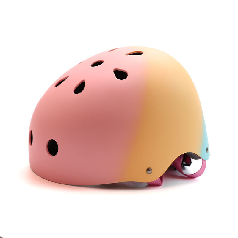 Schützender Skateboardhelm