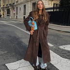 Damen Langer Trenchcoat aus weichem Wildlederimitat mit modischen Details EB