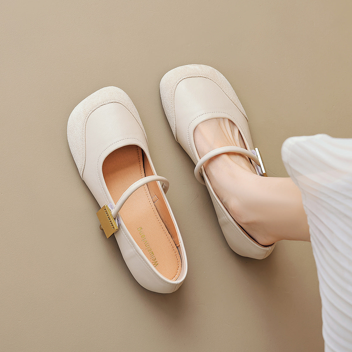 Damen Ballerinas mit verstellbarem Riemchen und modischem Akzent EB