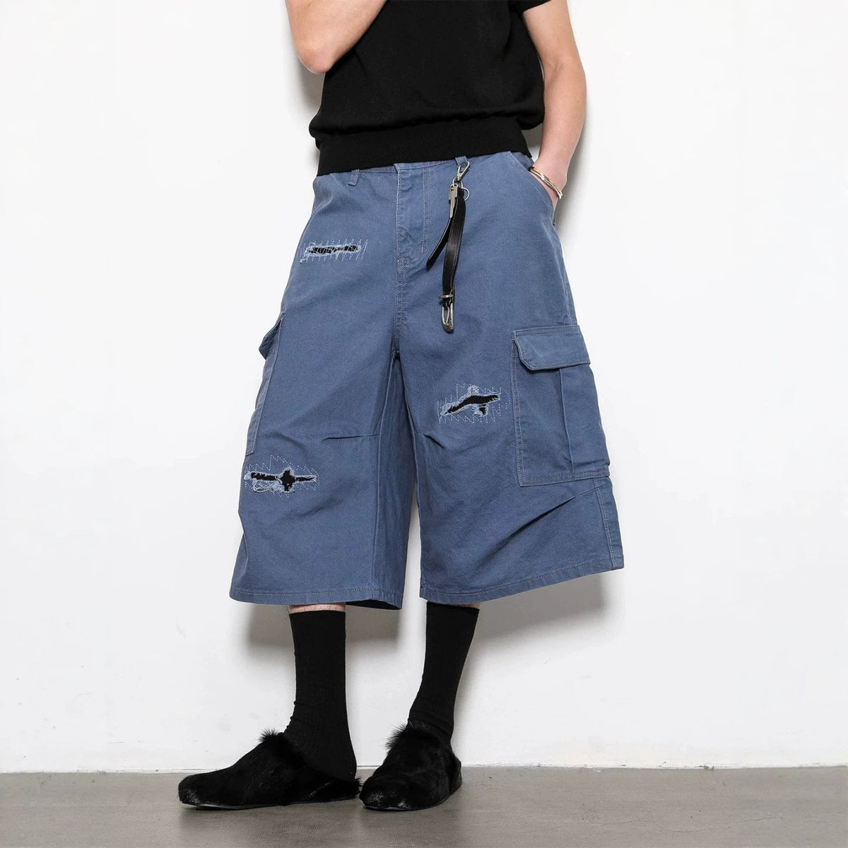 Stilvolle Herren-Cargoshorts mit weitem Schnitt und praktischen Taschen