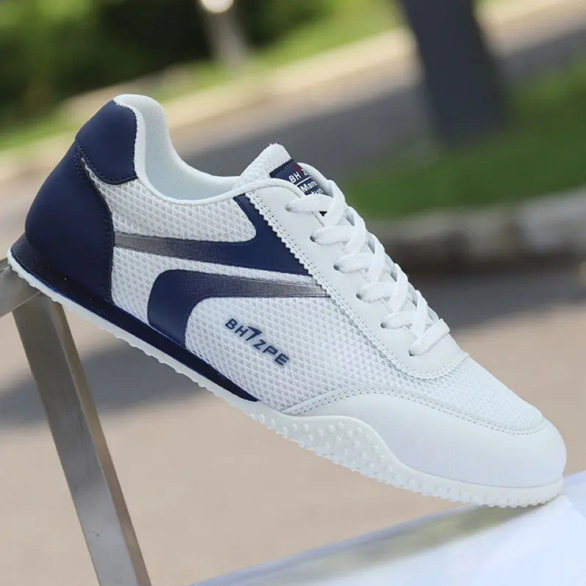 Damen atmungsaktive Freizeitschuhe mit rutschfestem Profil und innovativem Obermaterial EB