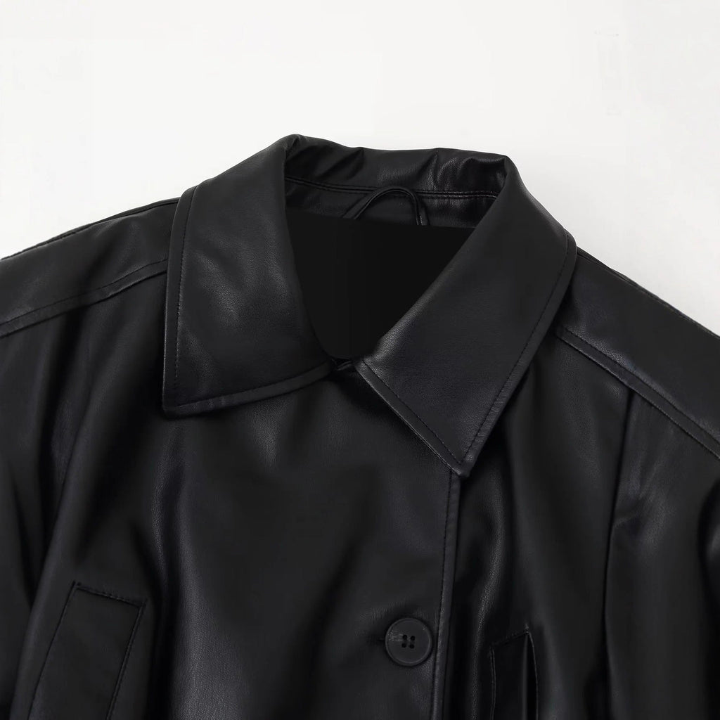 Damen Kunstlederjacke mit eleganten Knopfdetails und Gürteldesign EB