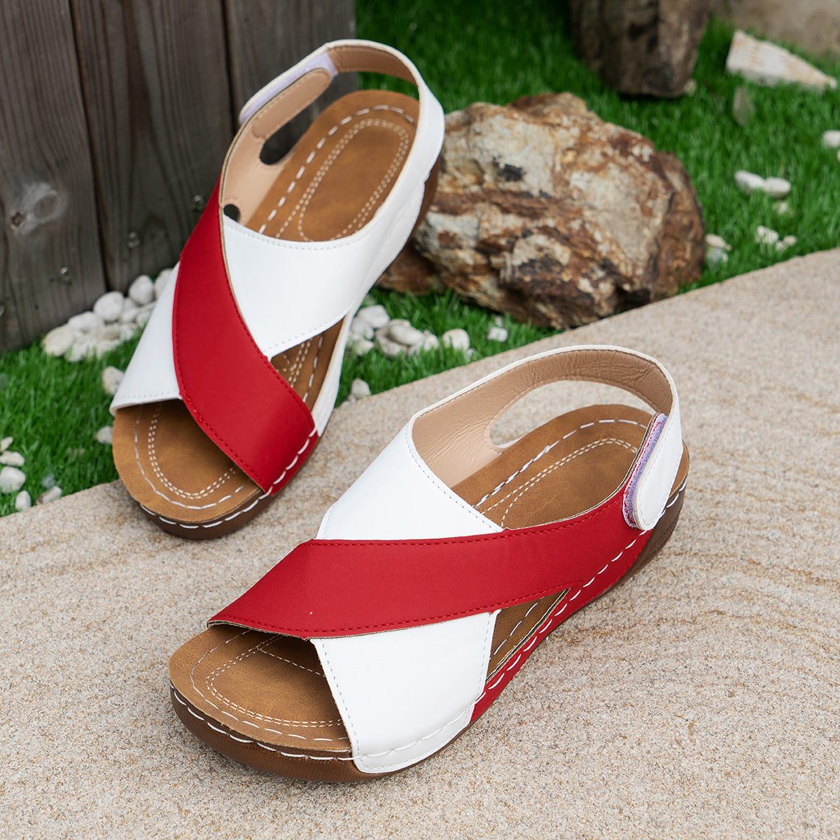 Damen Bequeme Sandalen mit geflochtenem Riemen und bequemem Fußbett EB