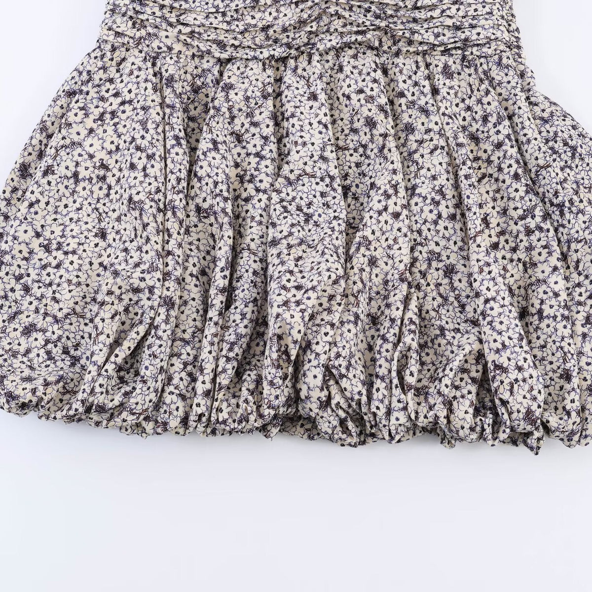 Damen Blumenkleid mit raffinierten Volants und elastischem Taillenbund EB