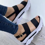 Damen Komfortable Plattform-Sandalen mit breiten Riemen und rutschfester Sohle EB