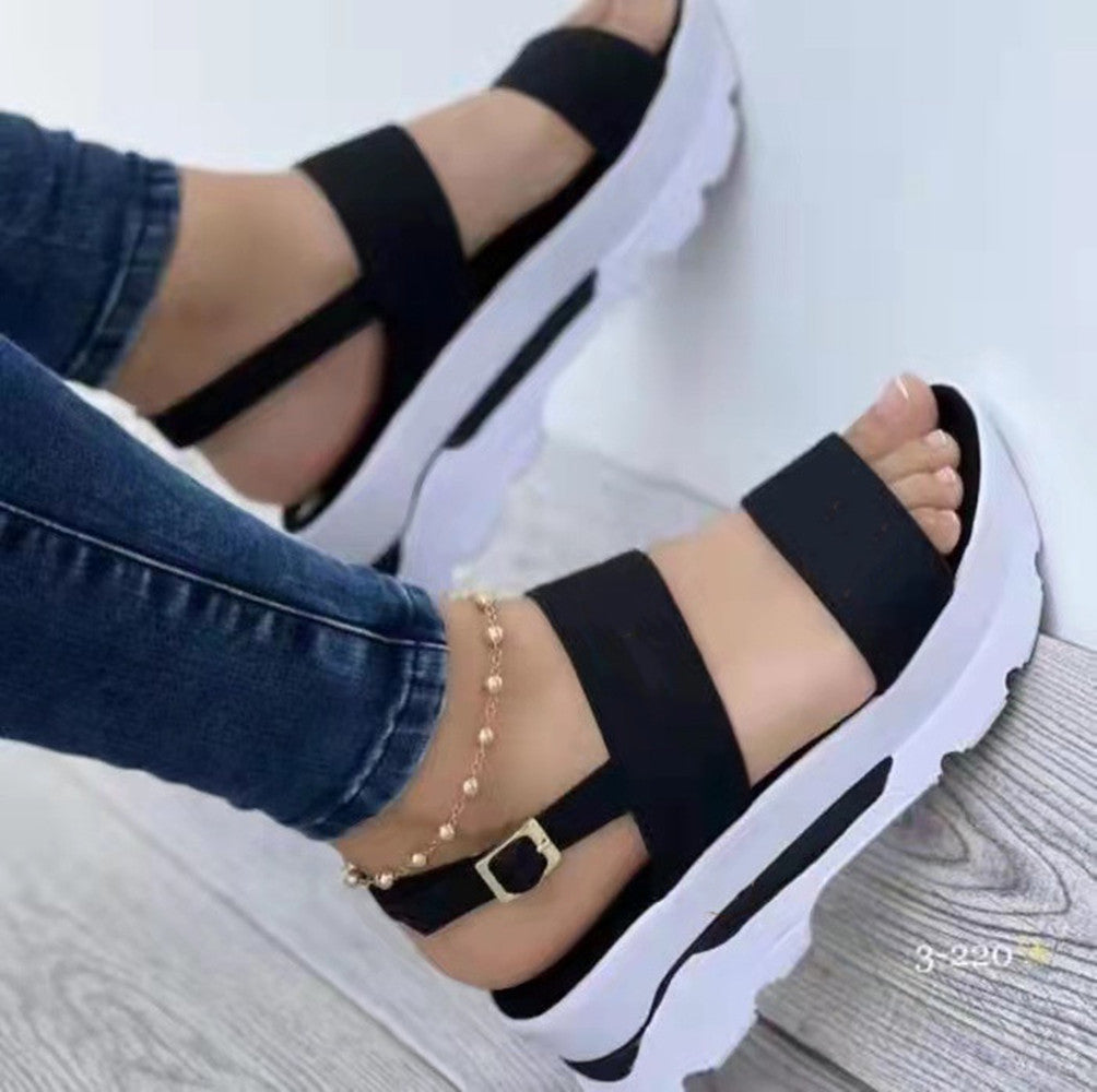 Damen Komfortable Plattform-Sandalen mit breiten Riemen und rutschfester Sohle EB