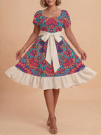 Damen A-Linien-Kleid mit floralen Motiven und taillierbarem Gürtel EB
