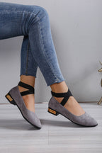 Damen Elegante Ballerinas mit elastischem Riemchen EB