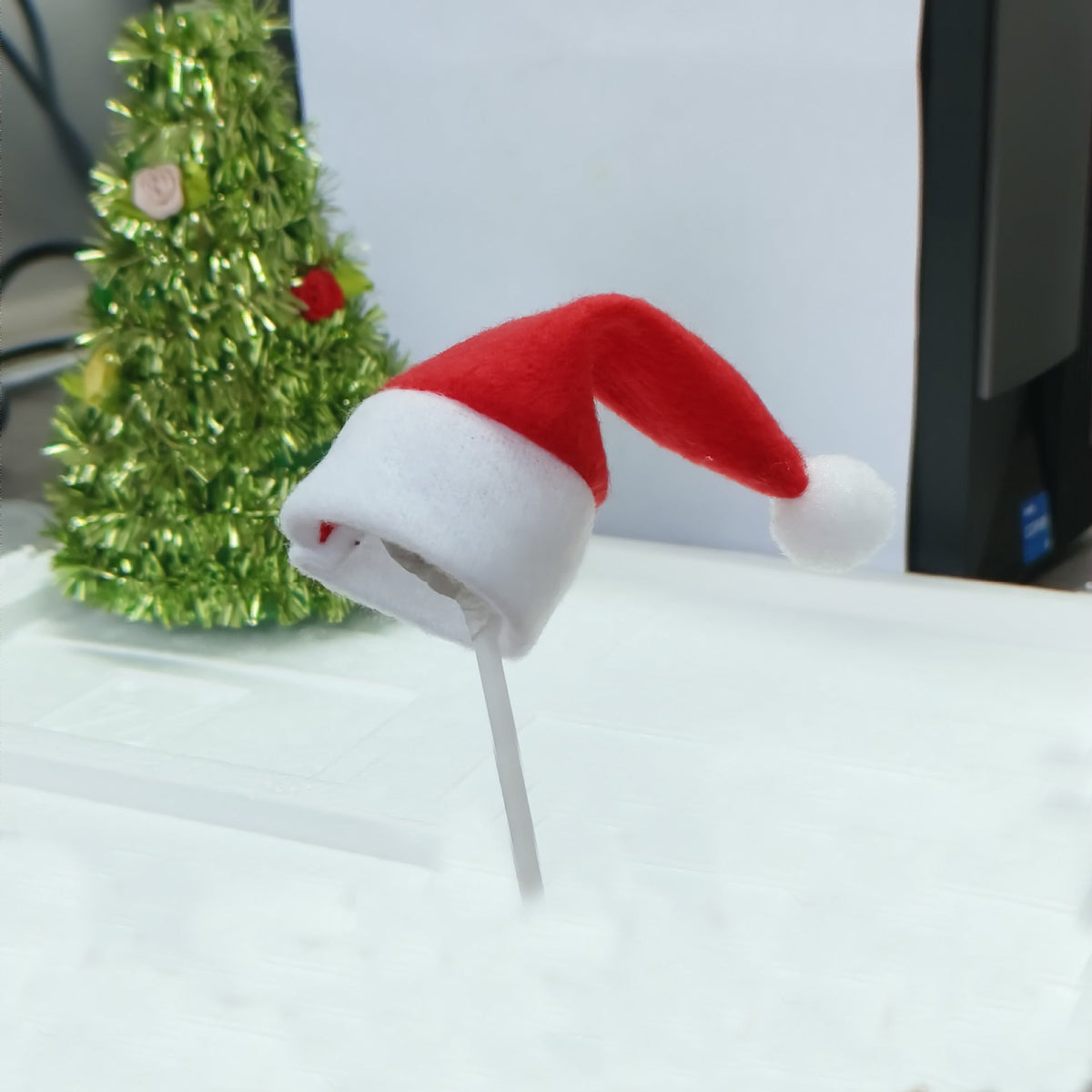 Plüsch-Weihnachtsmütze mit Ohrenschutz