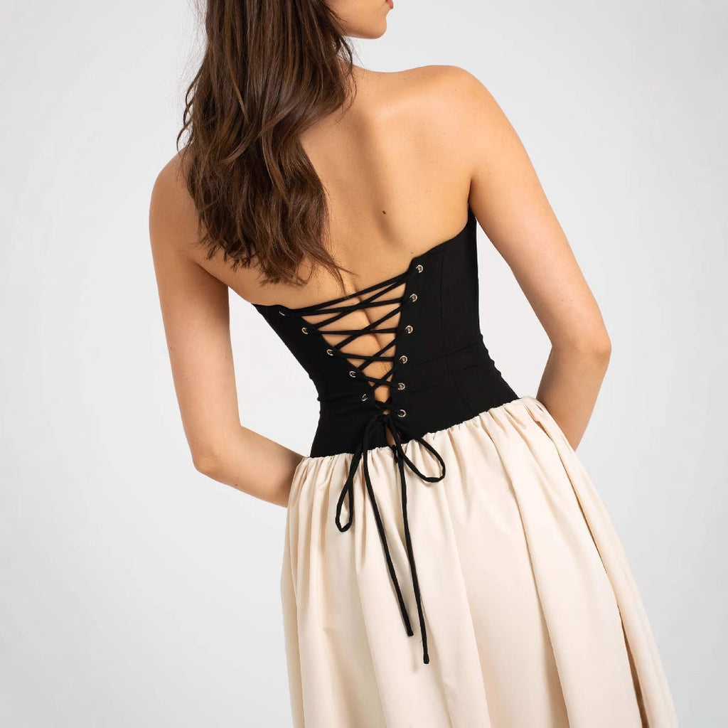 Damen Elegantes Maxikleid mit herzförmigem Ausschnitt und geschmeidigem Rock EB