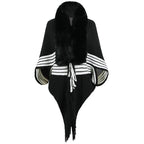 Damen eleganter Strickponcho mit kunstfellbesetztem Kragen und Fransen EB