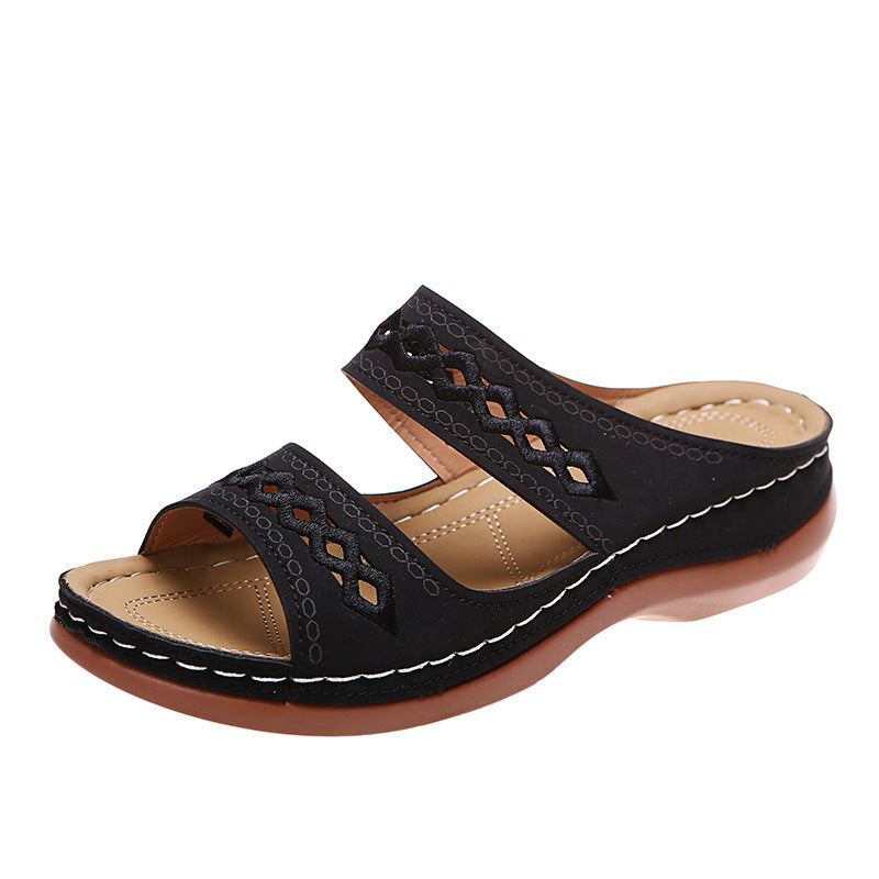 Damen Bequeme Leder-Sandalen mit dekorativem Lochmuster EB