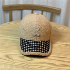Flauschige Damen-Baseballkappe mit Textur