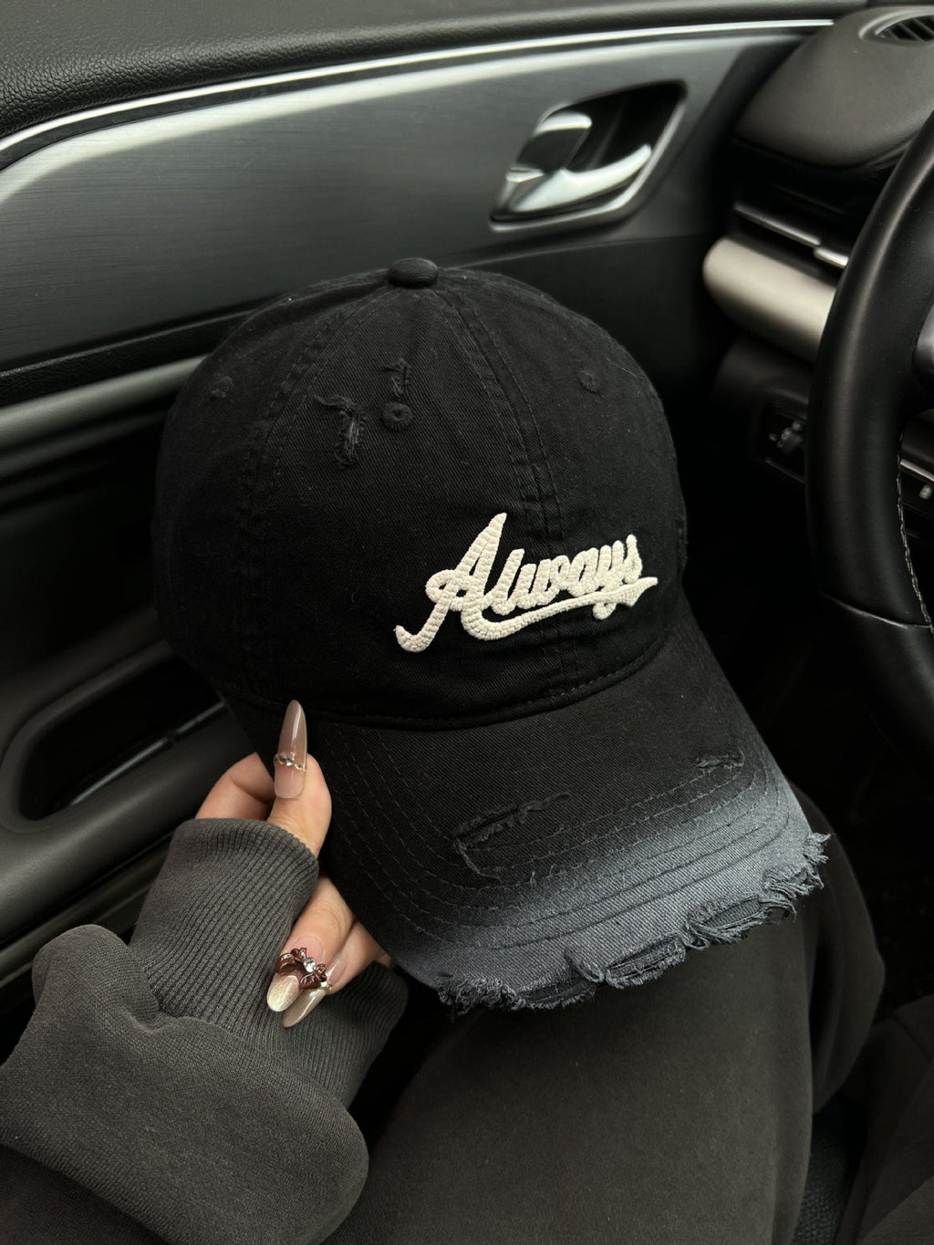 Damen-Baseballkappe mit Distressed-Grafik