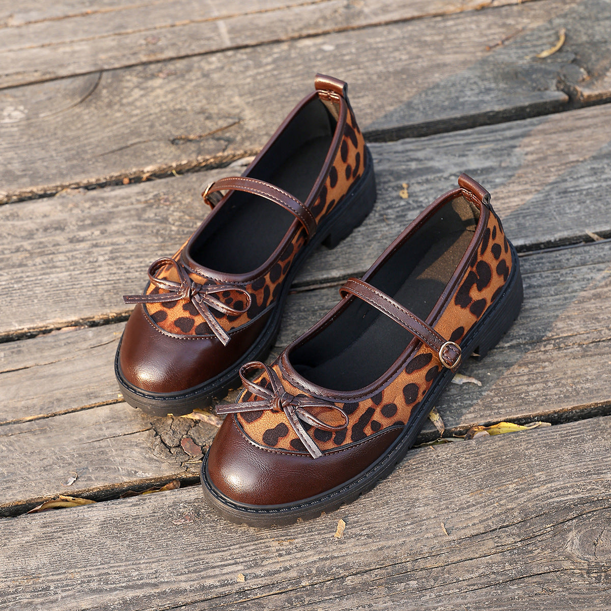 Damen Ballerinas im modernen Leo-Design EB