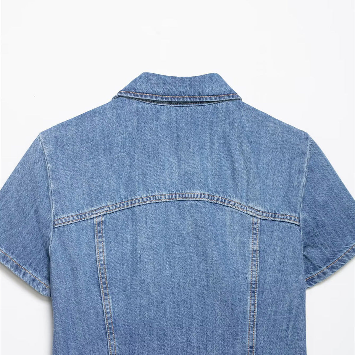 Damen Jeansjacke mit kurzem Schnitt und praktischer Reißverschlussfunktion EB