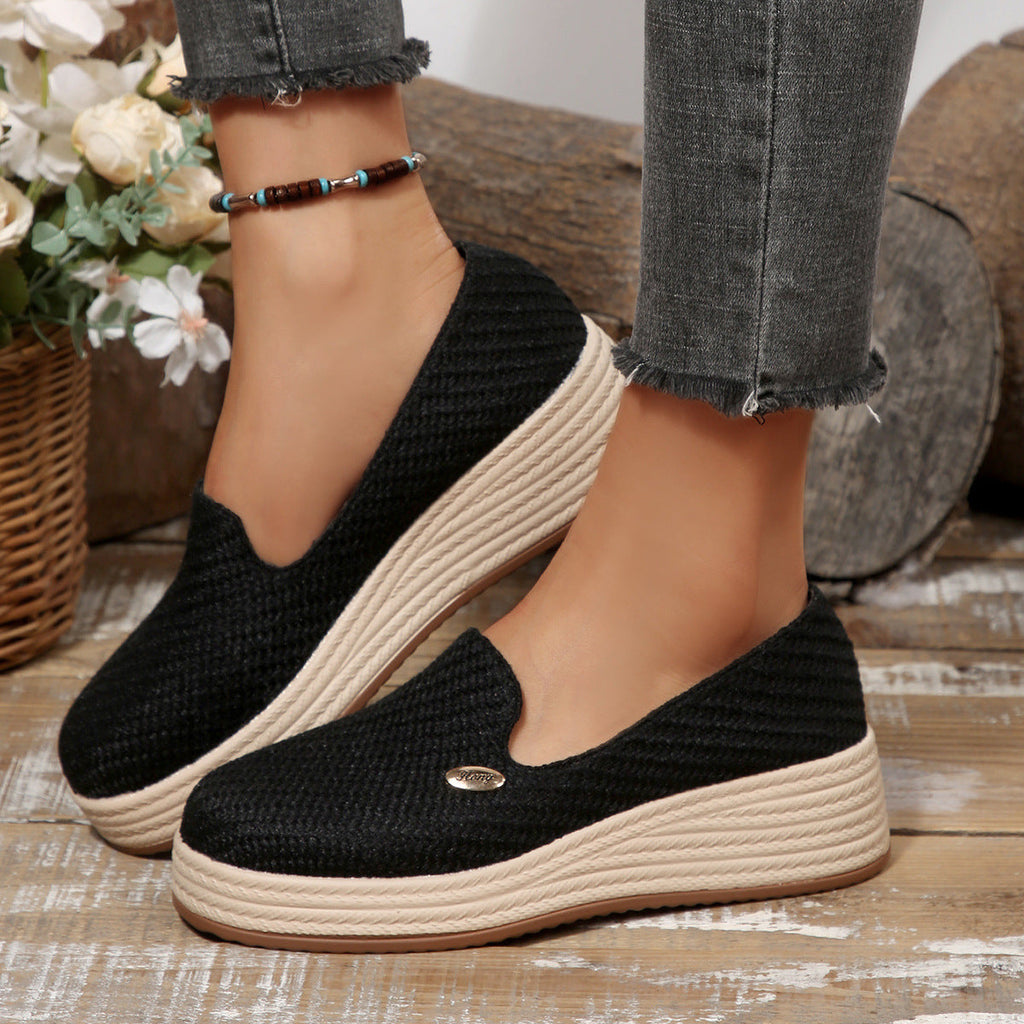 Damen Bequeme Plateauslipper mit elegantem Obermaterial EB