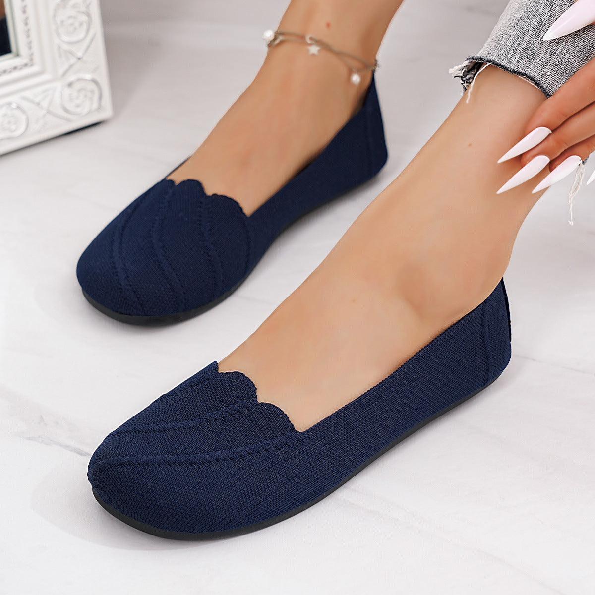 Damen bequeme Ballerinas mit elegantem Ziersaum EB