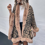 Damen kuscheliger Poncho mit luxuriösem Kunstfellbesatz und Leopardenmuster EB