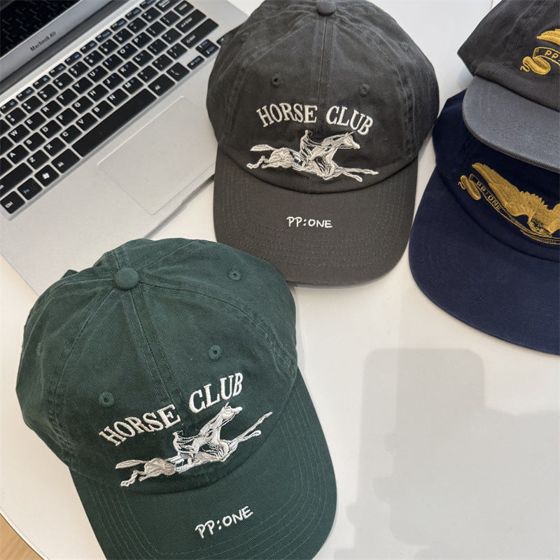 Herren-Cap mit Stickerei