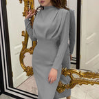 Damen Abendkleid mit elegantem hohen Kragen und drapierten Ärmeln EB